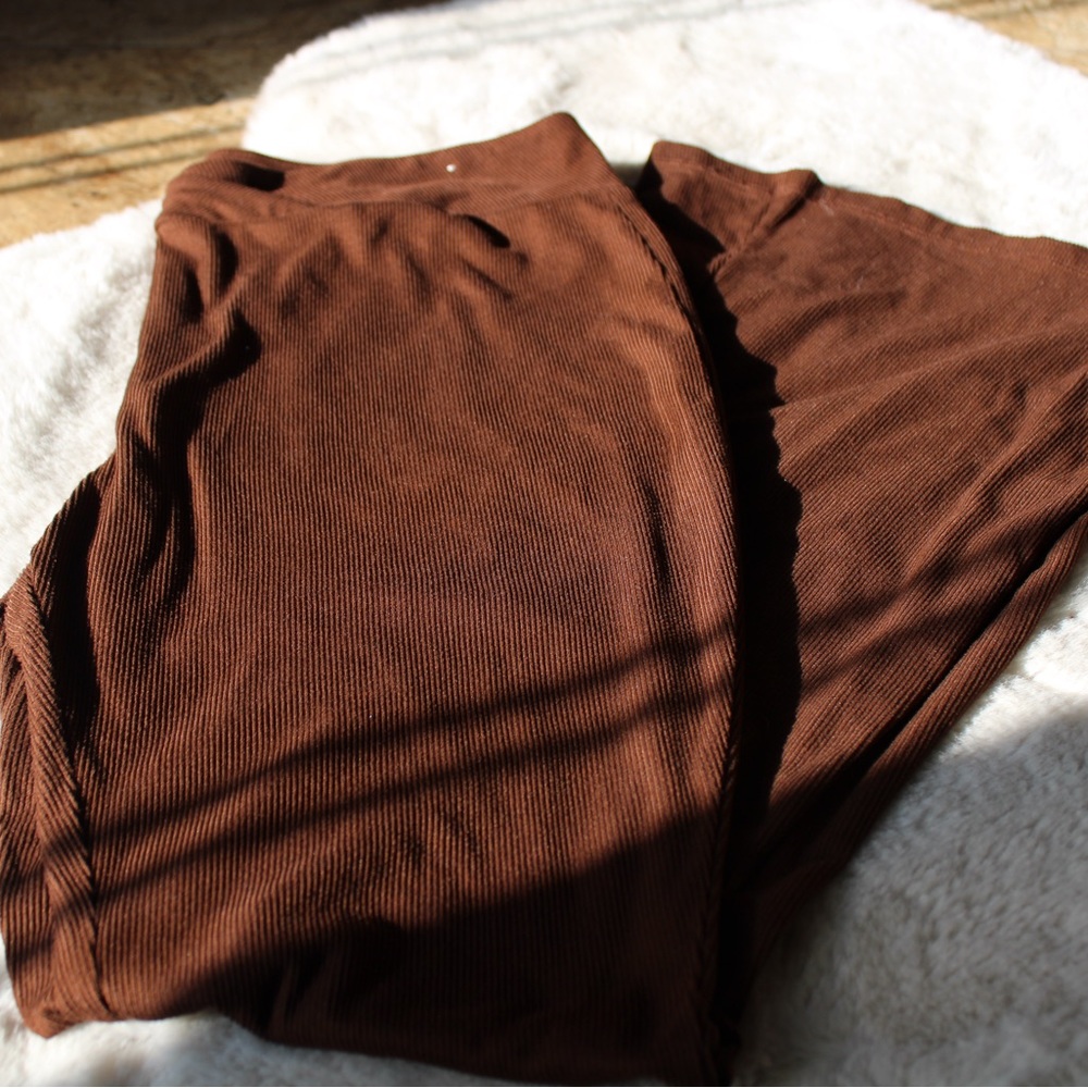 V-waist flare leggings